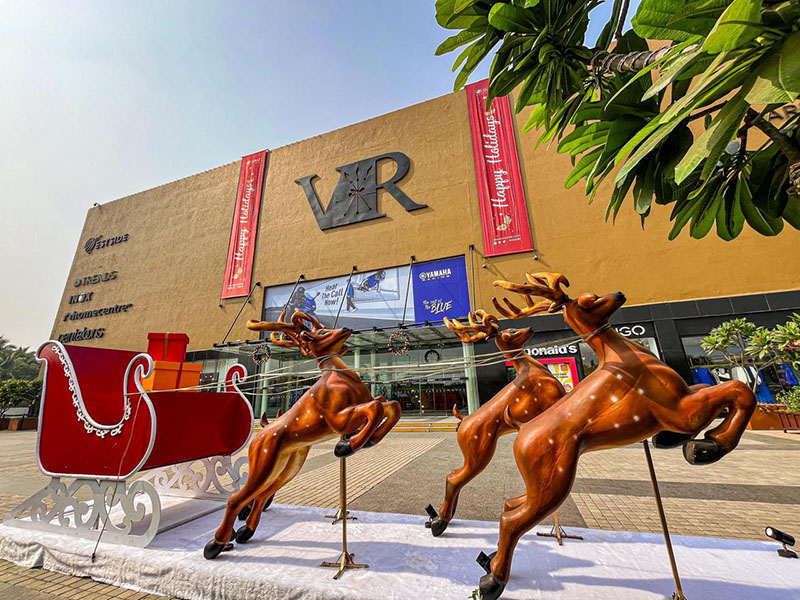 VR Surat Welcomes the Holiday Season with Festive Cheer - (21st November 2024)